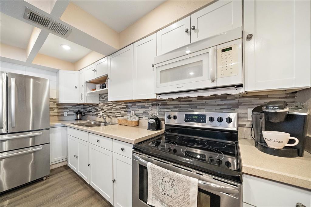 519 Albee Farm Road, Unit 111 Venice, FL 34285 - Photo 11 of 28