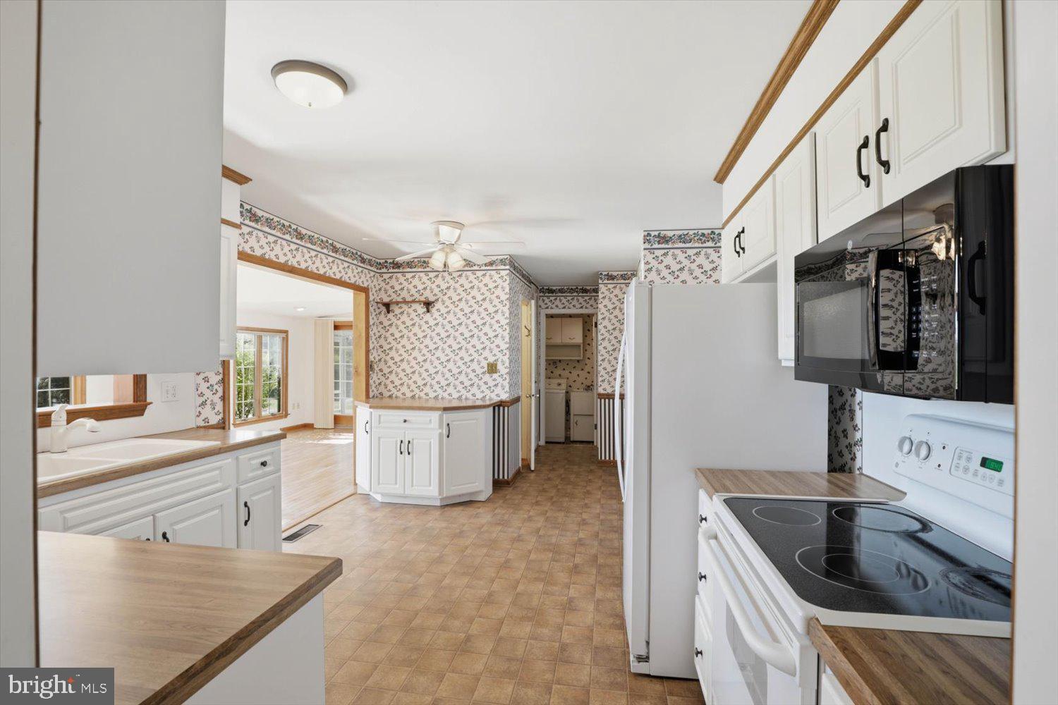 387 Yorktown Road Hershey, PA 17033 - Photo 12 of 43