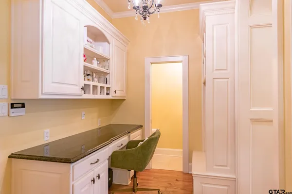 $1,599,000 | 902 East South Street, Lindale, TX 75771