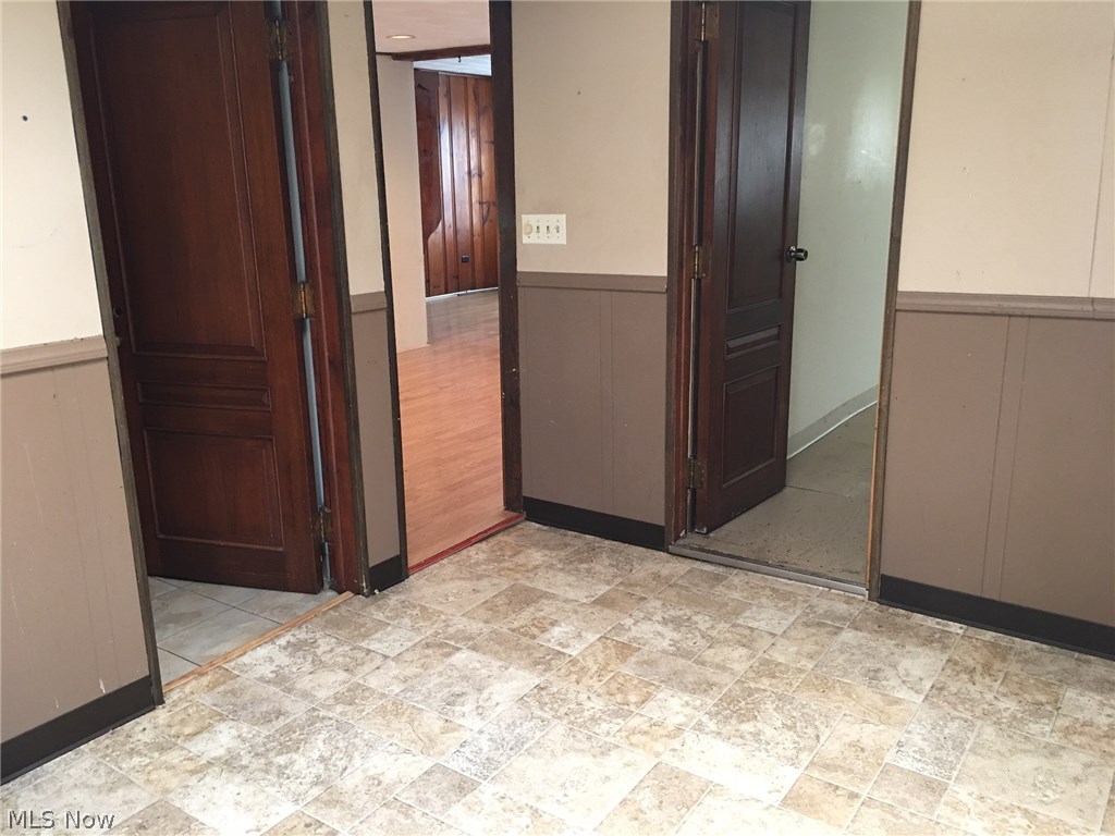 29813 Arthur Road Wickliffe, OH 44092 - Photo 7 of 9 Gallery Image 7
