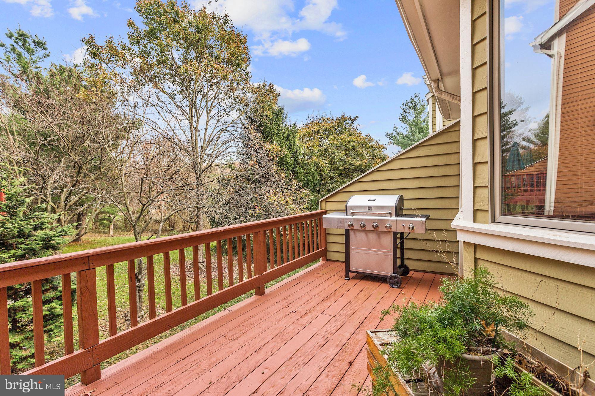 5139 Columbia Road, Unit 828 Columbia, MD 21044 - Photo 27 of 30 Expansive Deck