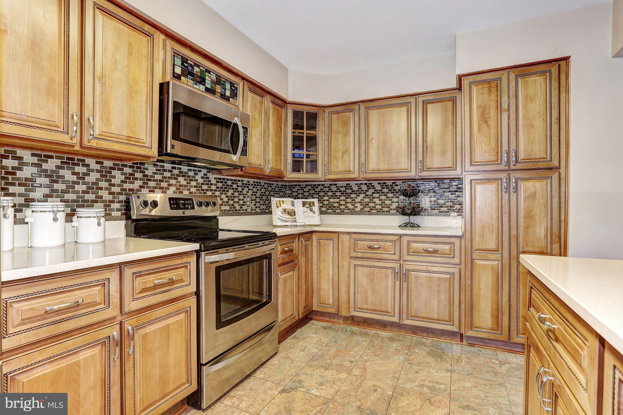 5139 Columbia Road, Unit 828 Columbia, MD 21044 - Photo 10 of 30 Kitchen