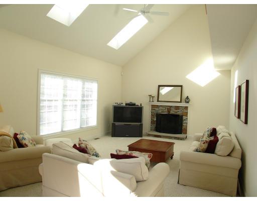 56 Gilmore Road Southborough, MA 01772 - Photo 3 of 23 Gallery Image 3