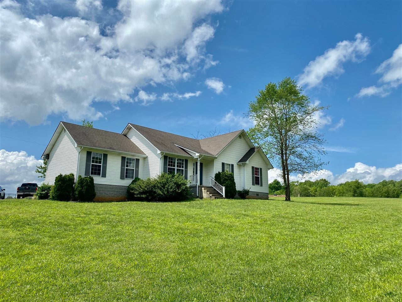 679 Bishop Road Glasgow, KY 42141 - Photo 1 of 1 Gallery Image 1