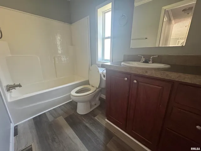 $68,000 | 413 Walnut Street, Zeigler, IL 62999