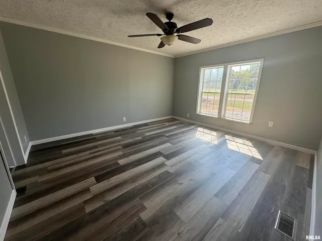 $68,000 | 413 Walnut Street, Zeigler, IL 62999