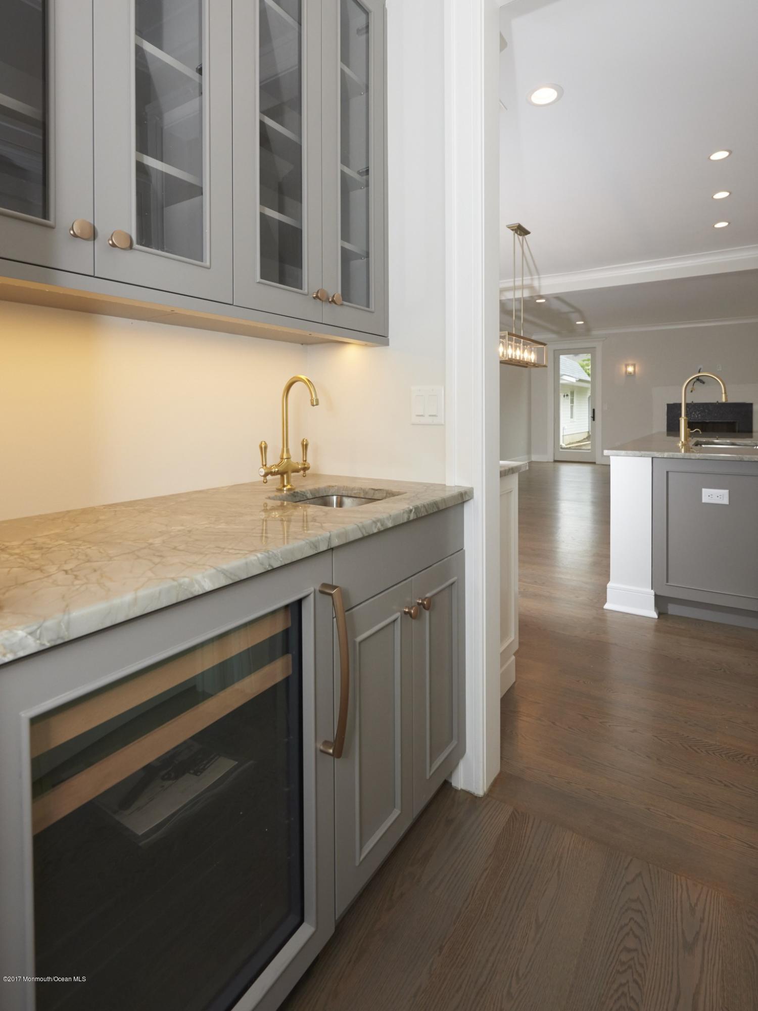 68 Ave Of Two Rivers Rumson, NJ 07760 - Photo 12 of 32 Butler's Pantry