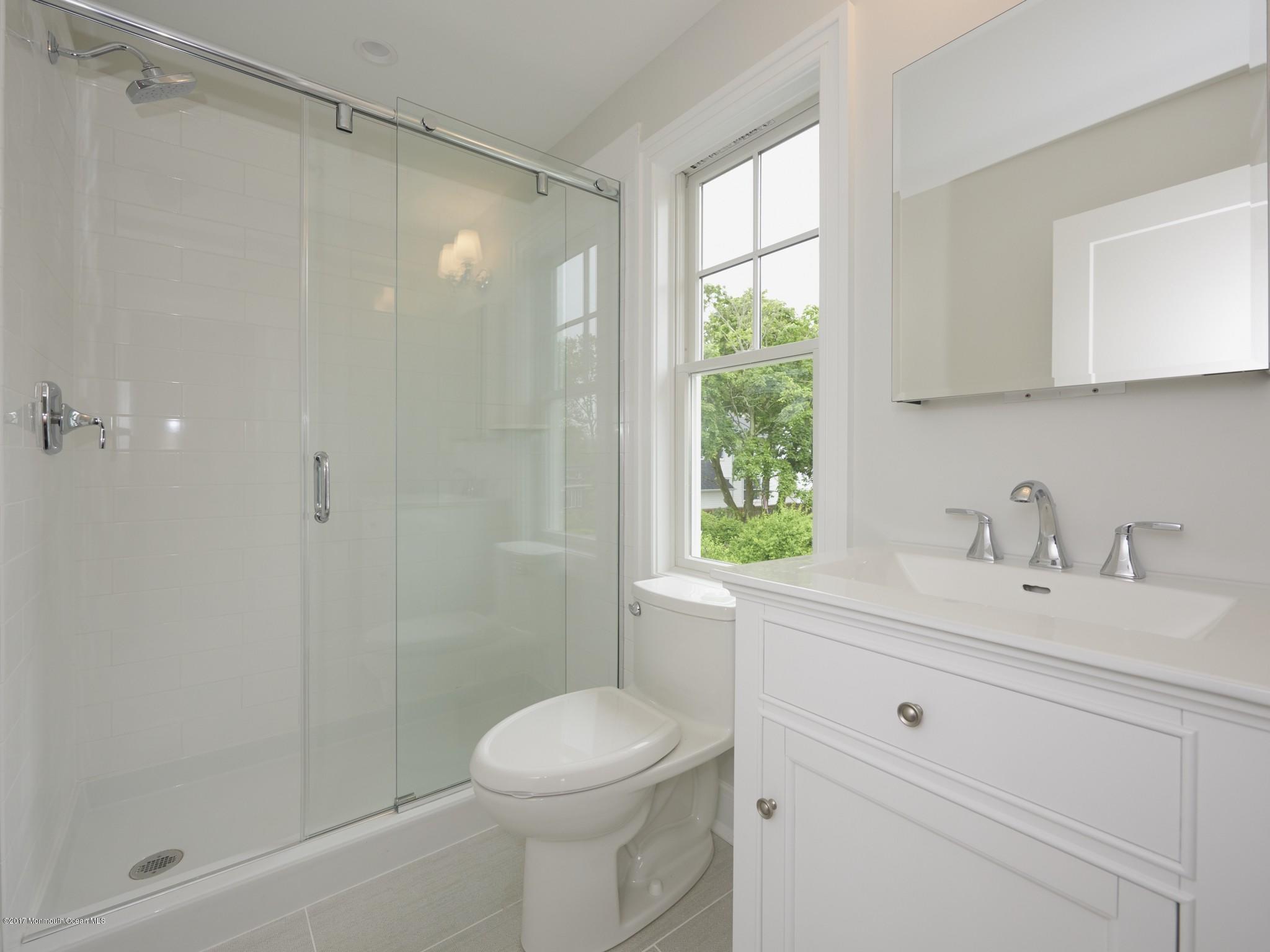 68 Ave Of Two Rivers Rumson, NJ 07760 - Photo 23 of 32 Bathroom