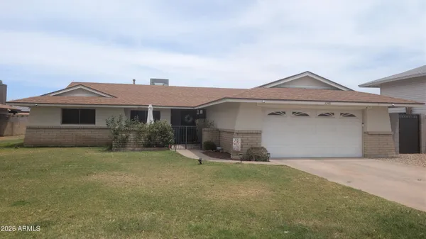 $415,000 | 3346 West Hearn Road, Phoenix, AZ 85053