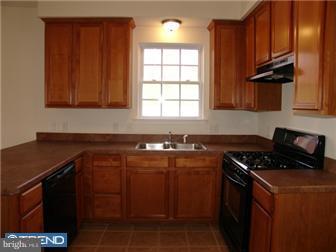 11972 Academy Road Philadelphia, PA 19154 - Photo 4 of 11 Gallery Image 4
