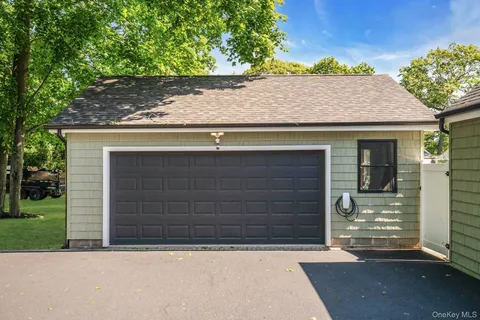 $1,099,000 | 3 Moor Lane, Patchogue, NY 11772