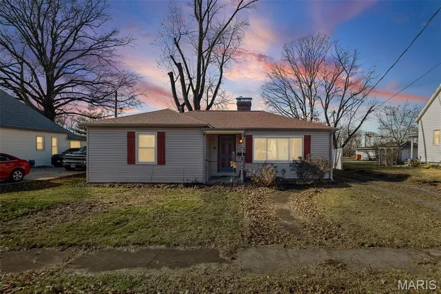$99,900 | 204 South Euclid Street, Marissa, IL 62257