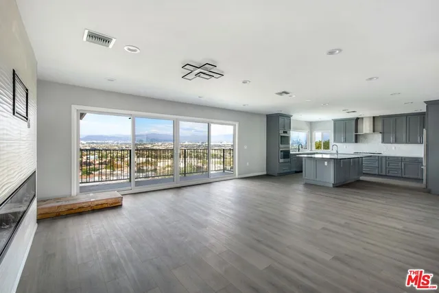 $12,500 | 4151 Don Mariano Drive, Los Angeles, CA 90008