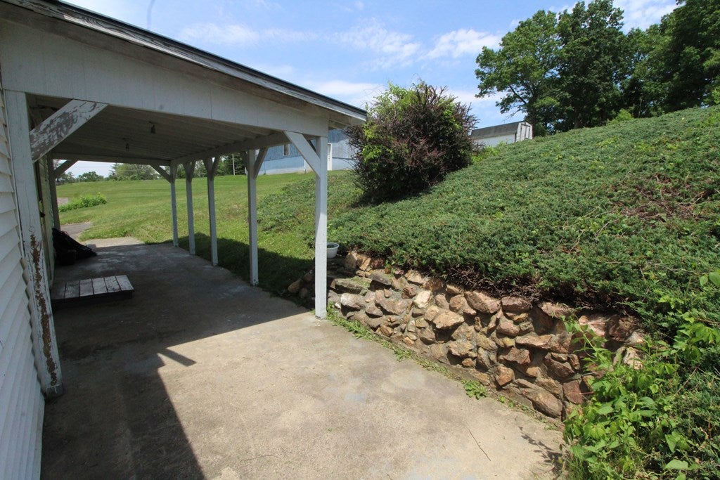 1065 Fairview Road Galax, VA 24333 - Photo 35 of 65 Gallery Image 35