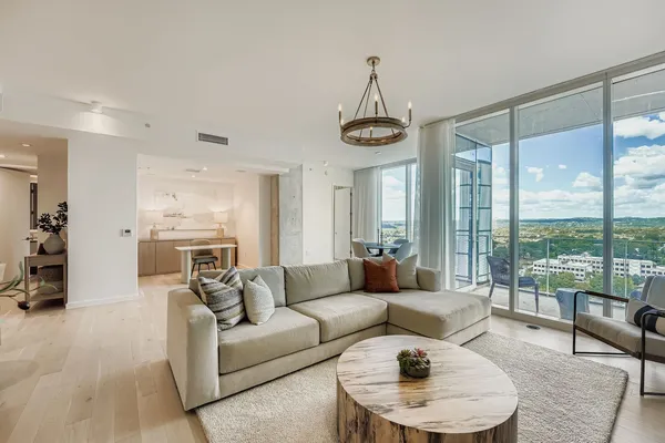 $1,495,000 | 313 West 17th Street, Unit 1404, Austin, TX 78701