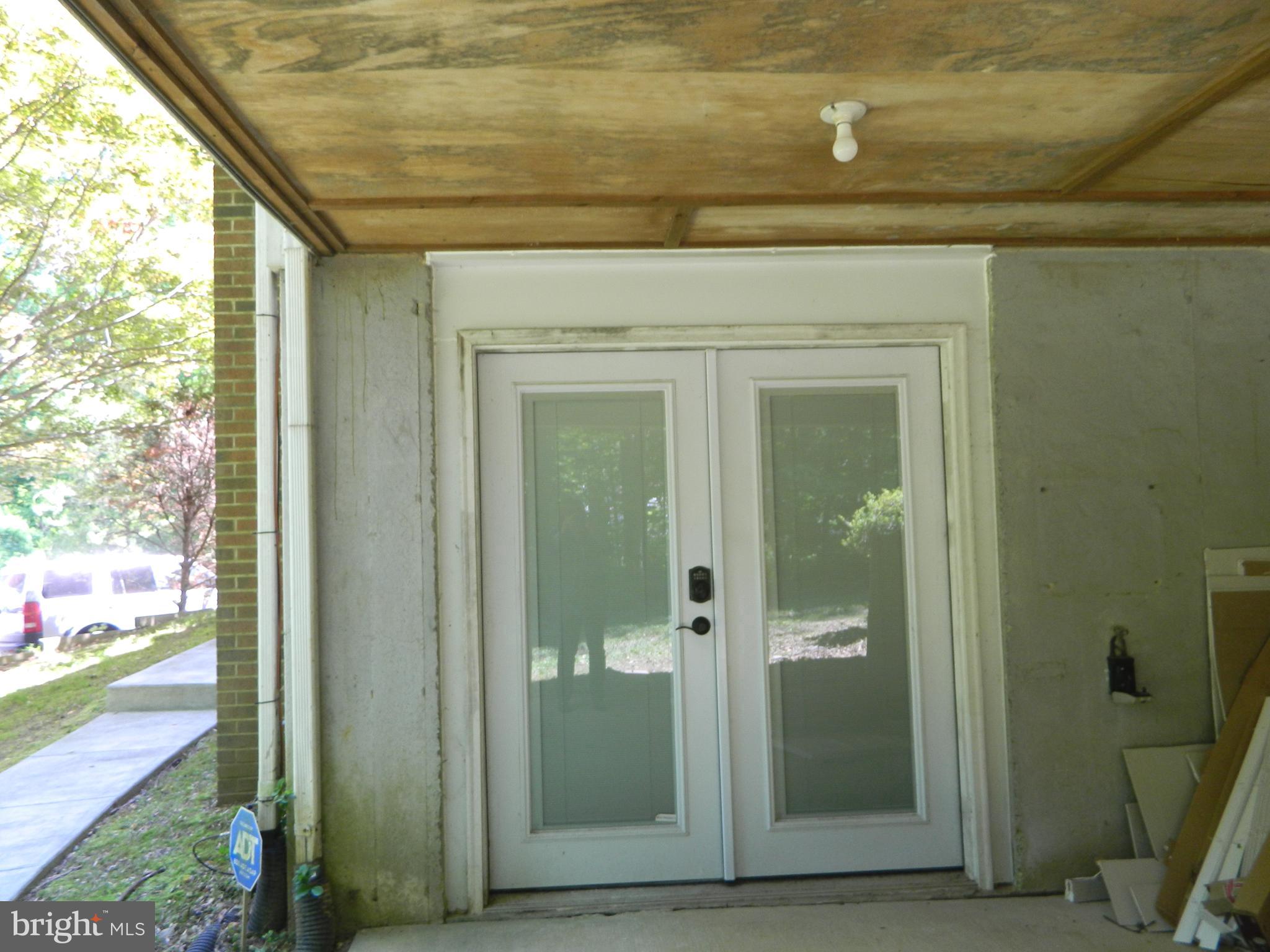 7656 Kindler Road Laurel, MD 20723 - Photo 4 of 13 Private Entrance