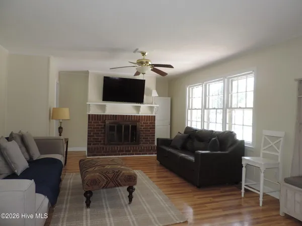 $320,000 | 209 Shoreline Drive, New Bern, NC 28562