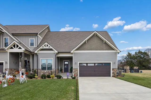 $489,900 | 137 Campfire Court, Winchester, TN 37398