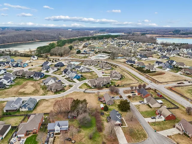 $489,900 | 137 Campfire Court, Winchester, TN 37398