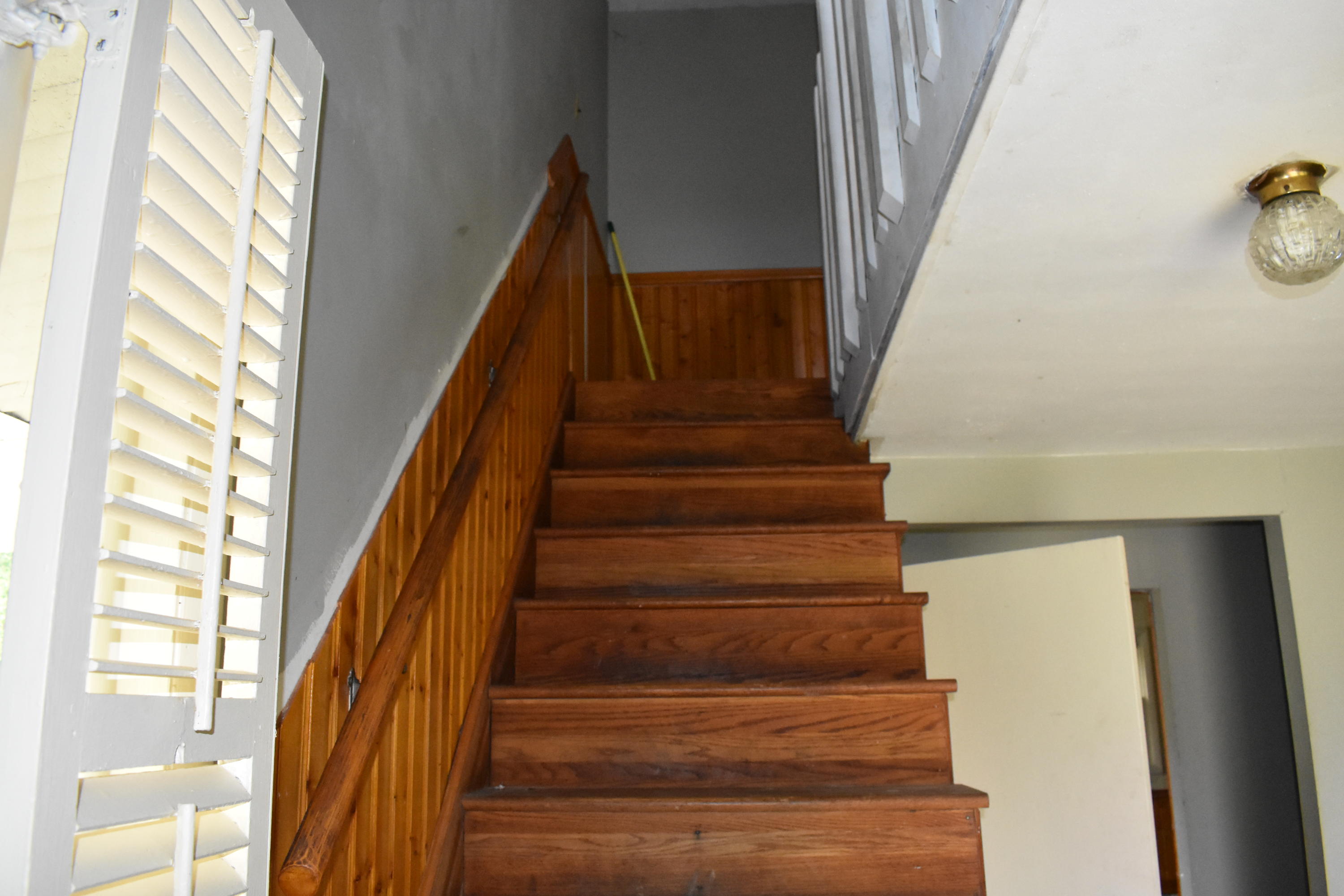 102 Oakwood Road Middlesboro, KY 40965 - Photo 13 of 19 DSC_0023