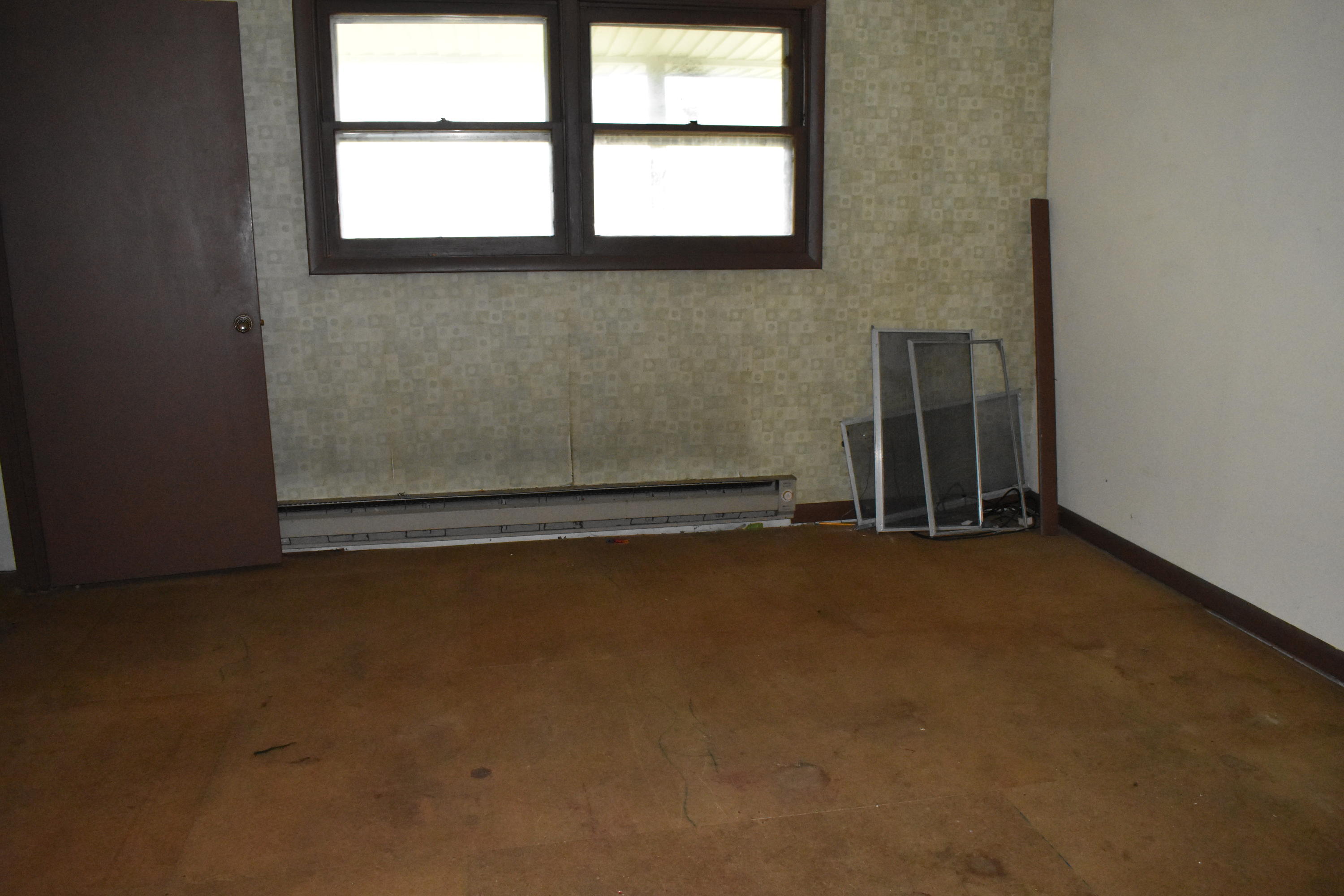 102 Oakwood Road Middlesboro, KY 40965 - Photo 16 of 19 DSC_0026