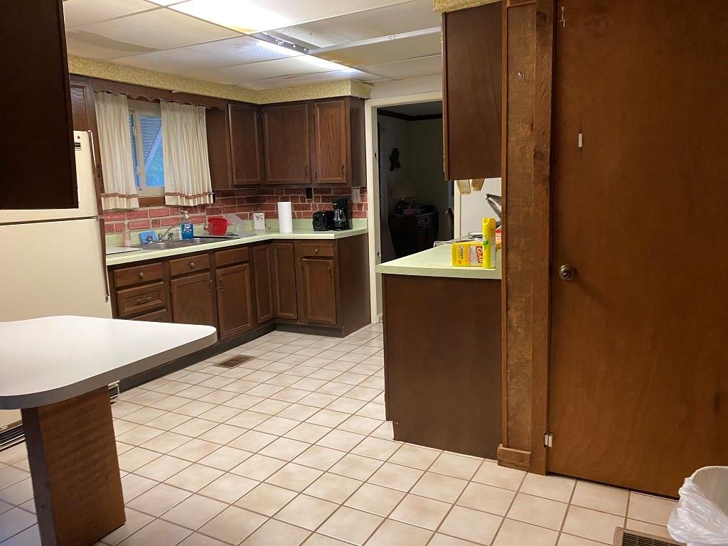 4001 West Petty Road Muncie, IN 47304 - Photo 8 of 20 Gallery Image 8
