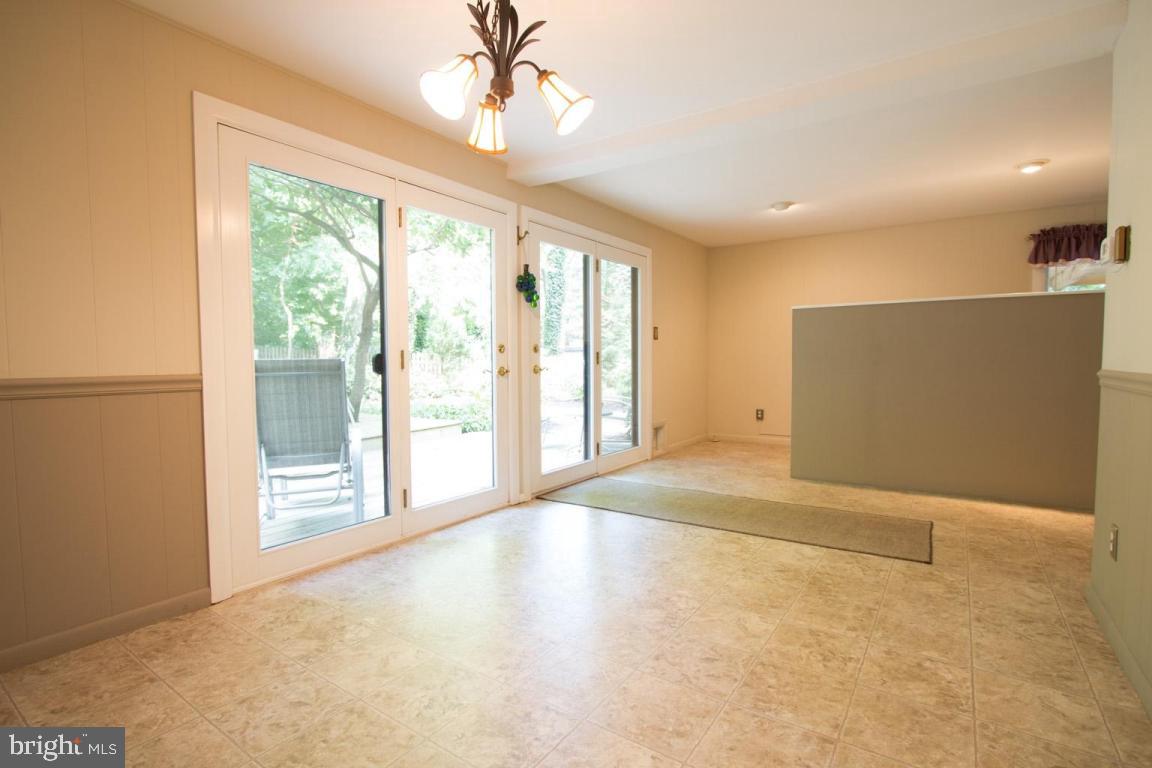 535 Somerset Road Lancaster, PA 17601 - Photo 16 of 45