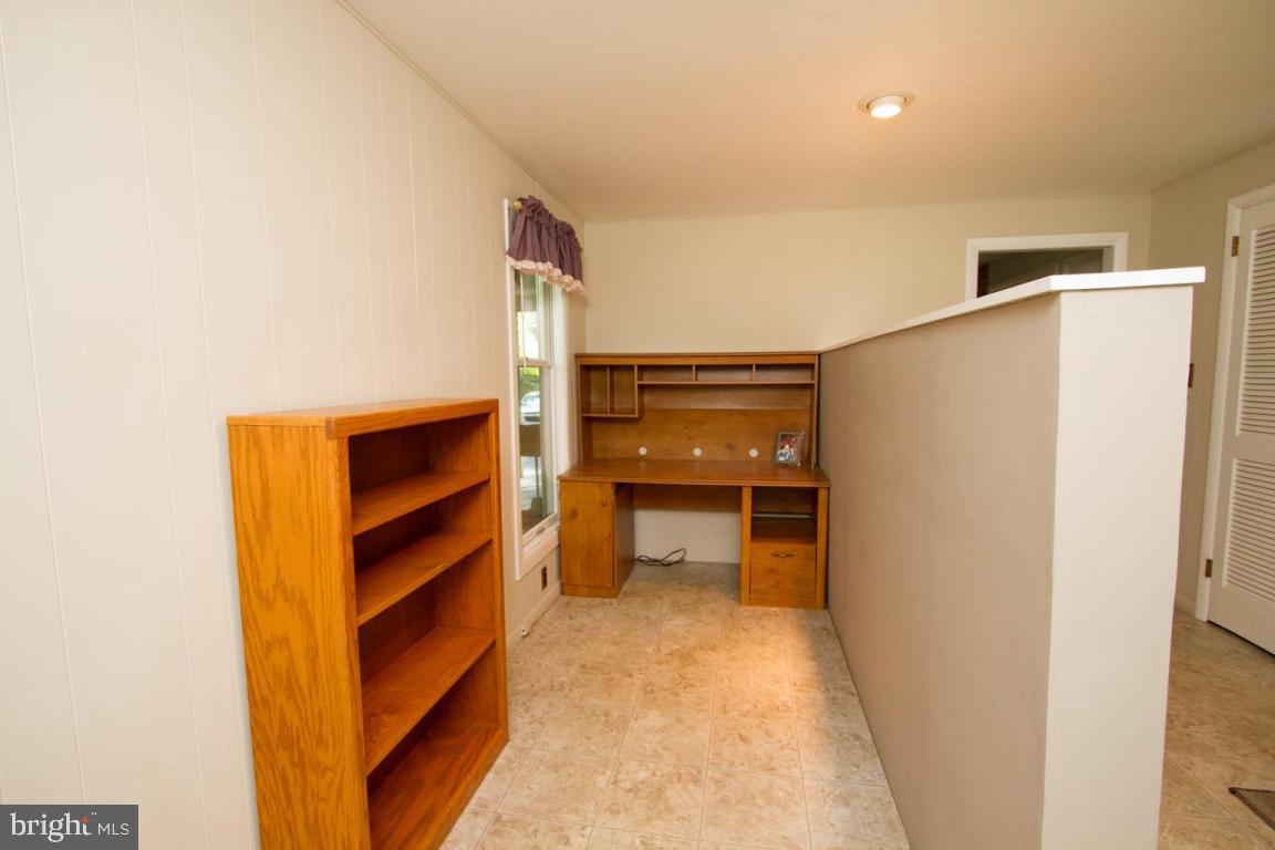535 Somerset Road Lancaster, PA 17601 - Photo 17 of 45