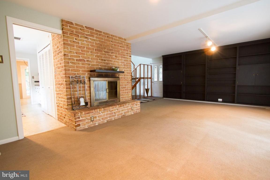 535 Somerset Road Lancaster, PA 17601 - Photo 5 of 45