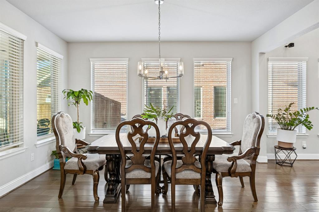 6333 Hall Road Frisco, TX 75034 - Photo 7 of 36 Can fit a large table for gatherings.