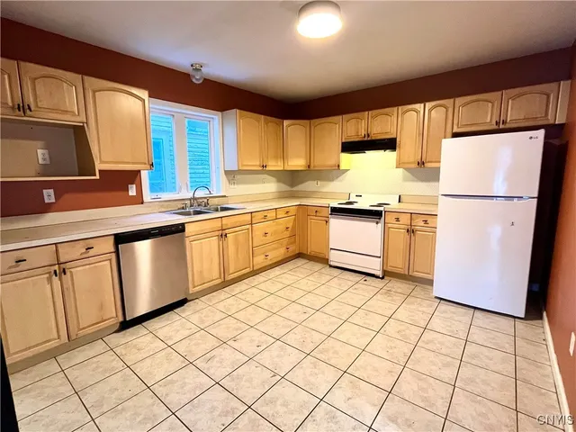 $179,000 | 626 Fellows Avenue, Syracuse, NY 13210