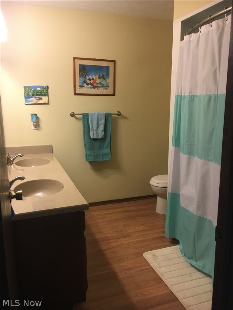 6591 Elmdale Road Cleveland, OH 44130 - Photo 19 of 22 Gallery Image 19