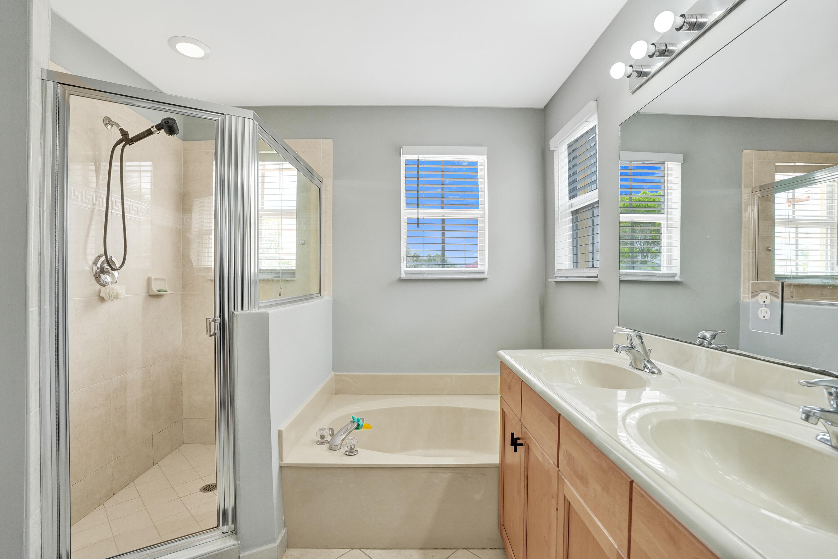 5262 Southwest 155th Avenue Miramar, FL 33027 - Photo 16 of 78 DSC00767