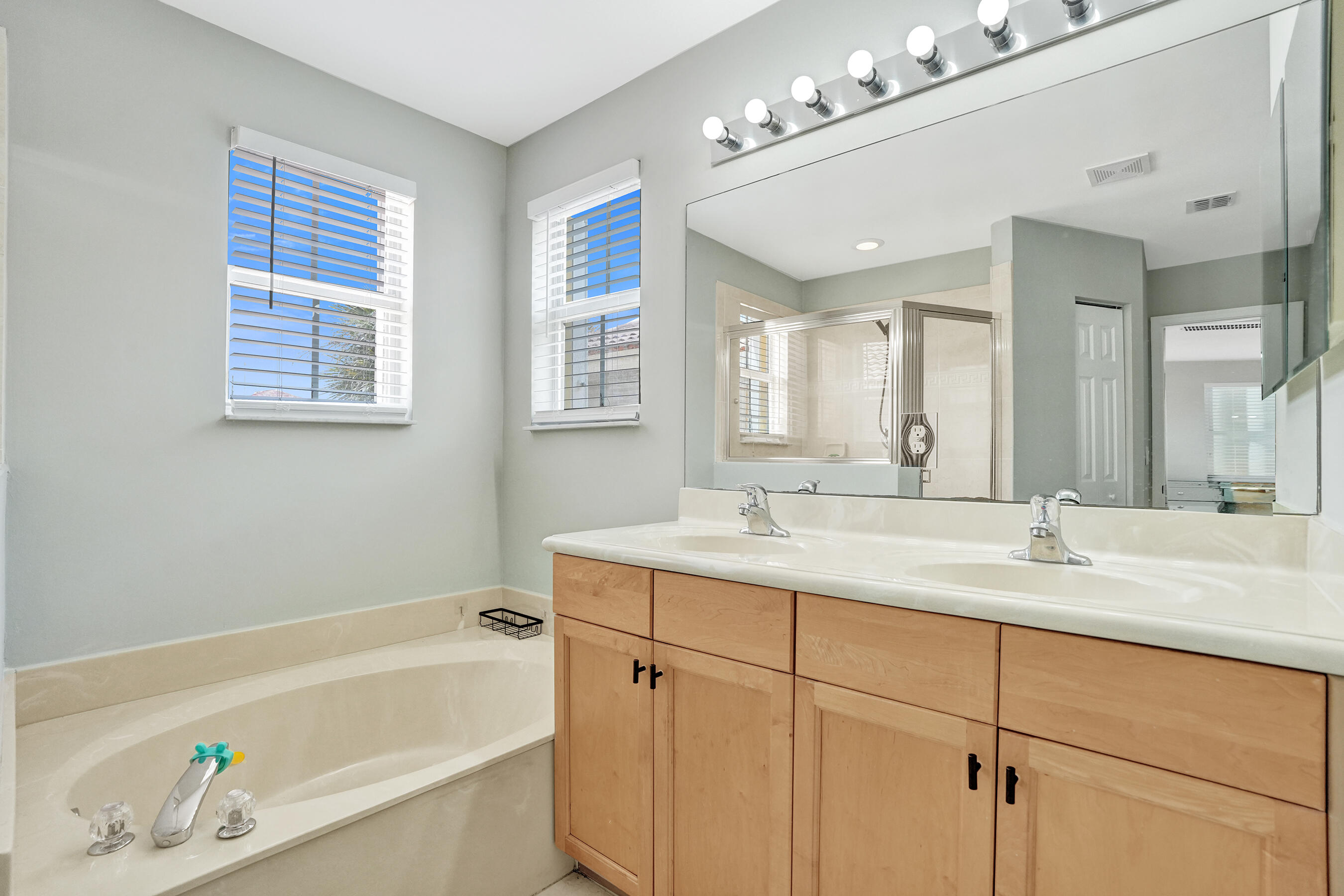 5262 Southwest 155th Avenue Miramar, FL 33027 - Photo 17 of 78 DSC00764