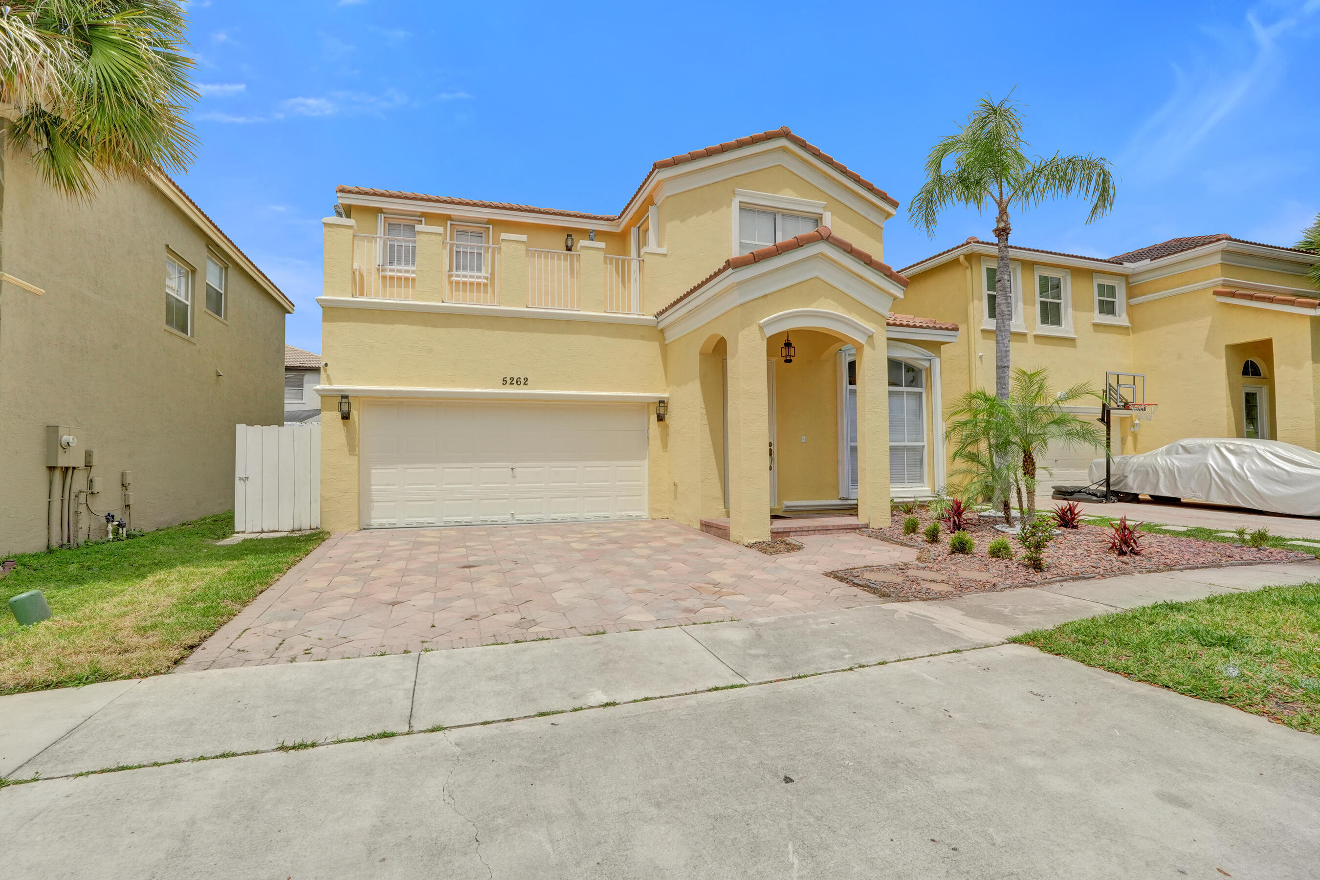 5262 Southwest 155th Avenue Miramar, FL 33027 - Photo 2 of 78 DSC00602