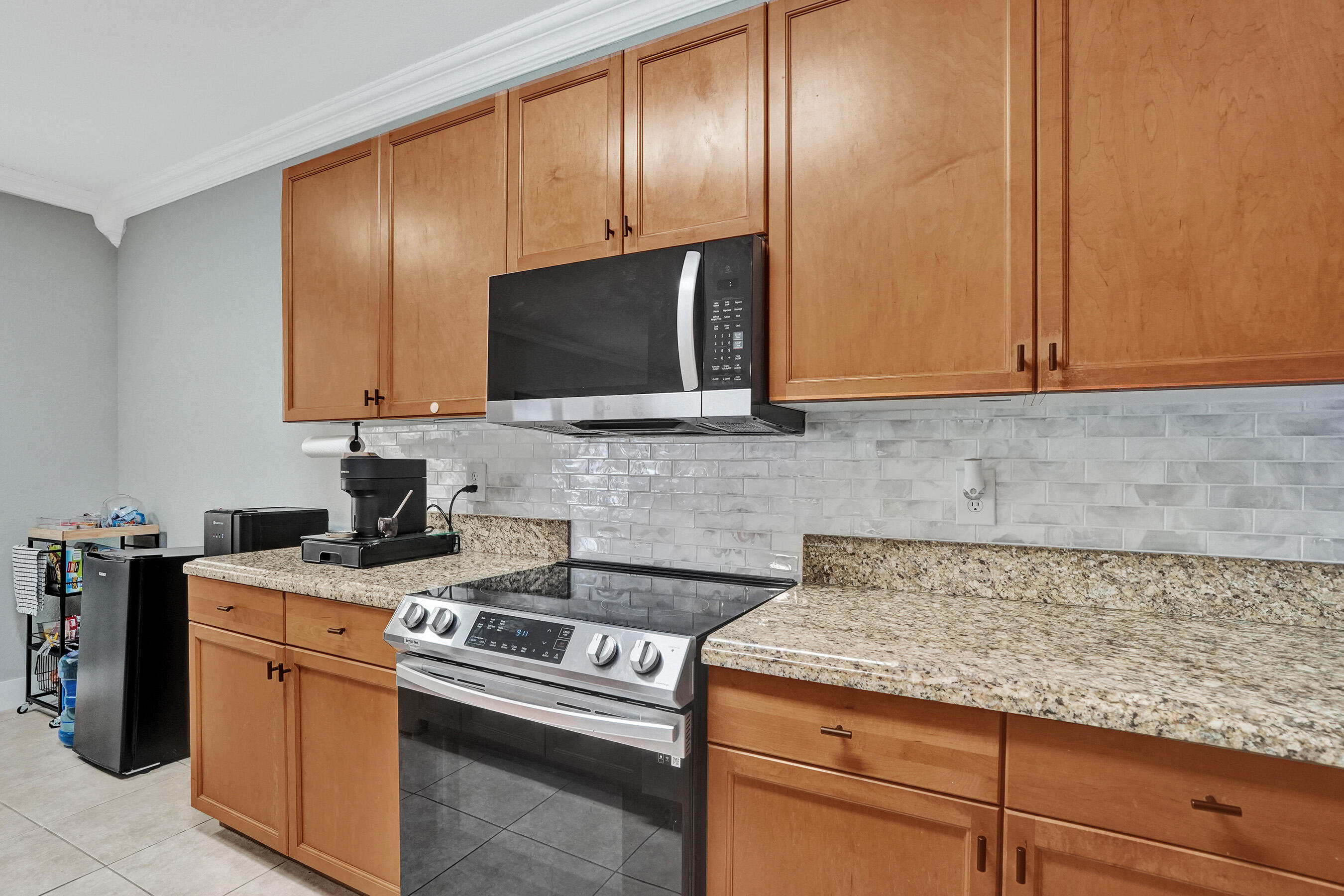 5262 Southwest 155th Avenue Miramar, FL 33027 - Photo 40 of 78 DSC00671
