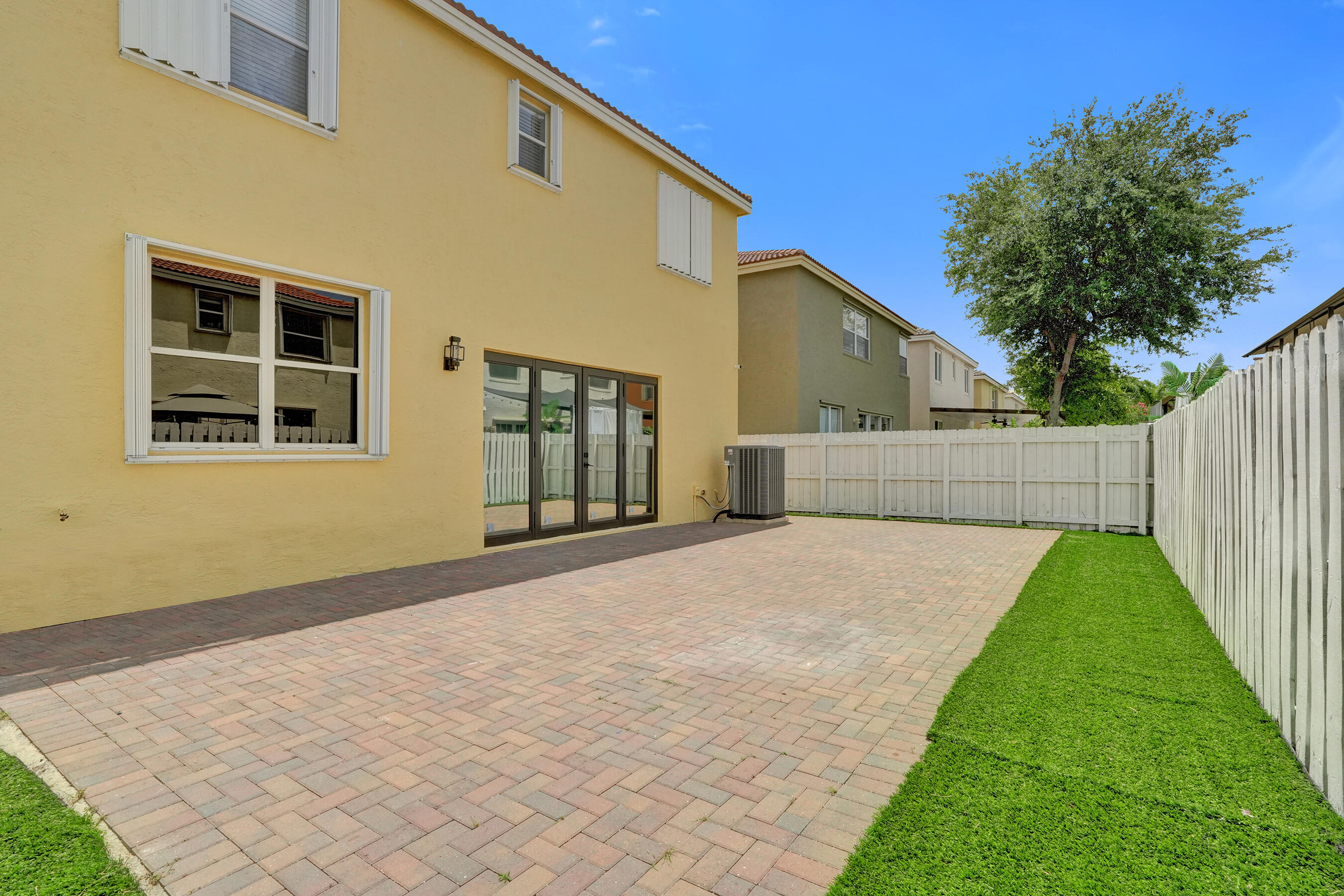 5262 Southwest 155th Avenue Miramar, FL 33027 - Photo 7 of 78 DSC00785