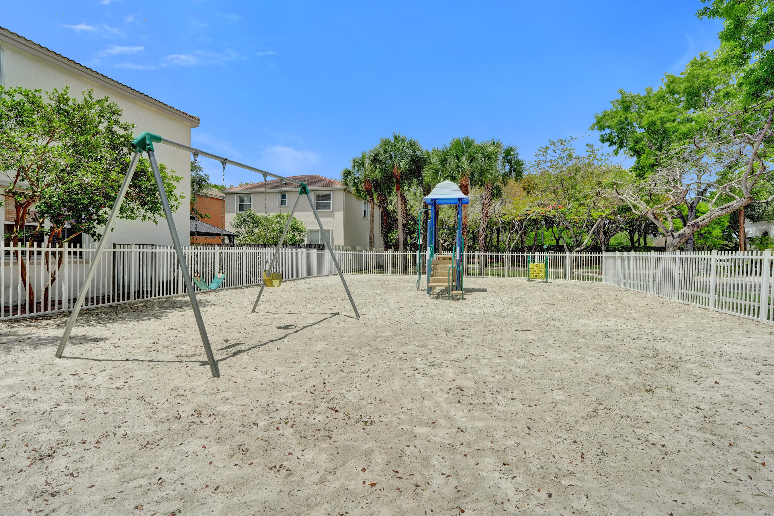 5262 Southwest 155th Avenue Miramar, FL 33027 - Photo 78 of 78 DSC00797