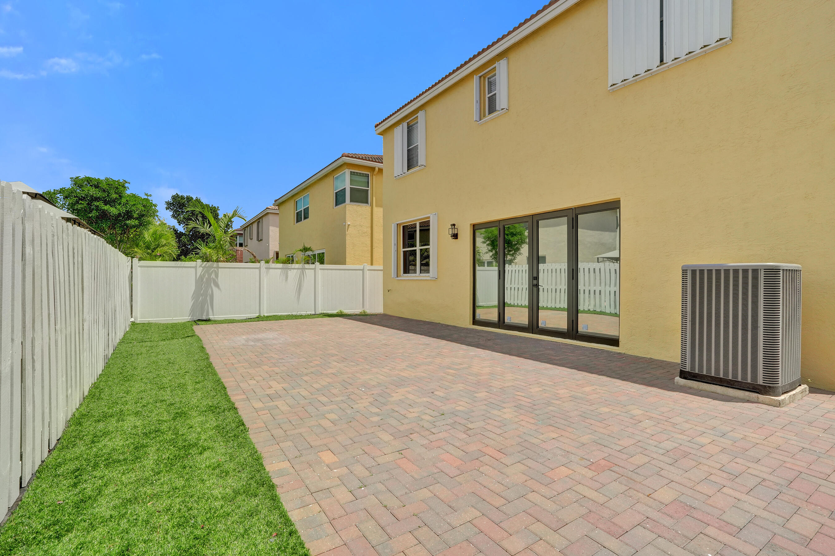 5262 Southwest 155th Avenue Miramar, FL 33027 - Photo 8 of 78 DSC00779