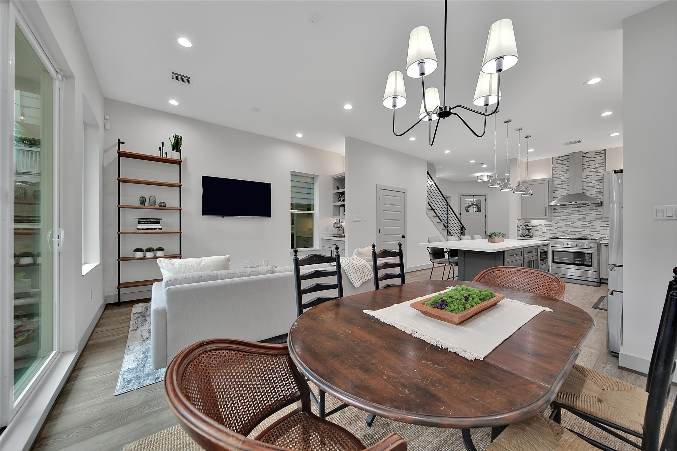 1205 East 28th Street Houston, TX 77009 - Photo 4 of 29