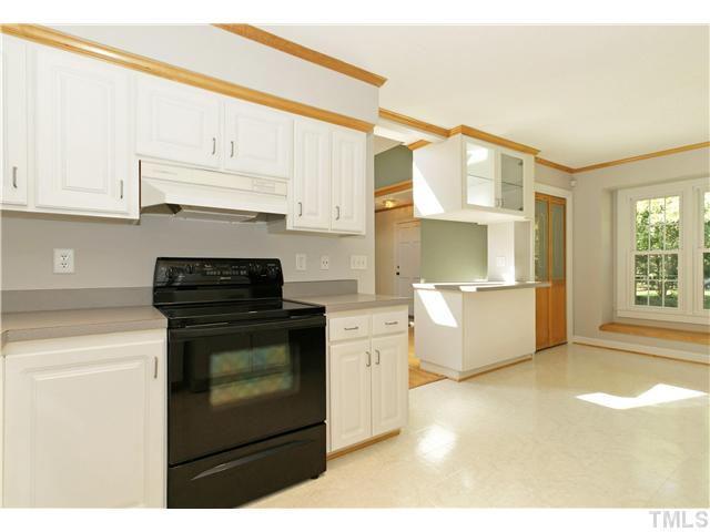 4120 Iverson Street Raleigh, NC 27604 - Photo 7 of 16