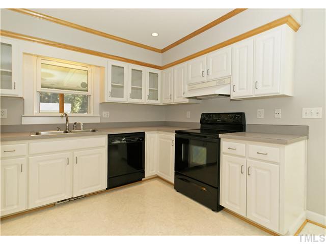 4120 Iverson Street Raleigh, NC 27604 - Photo 9 of 16