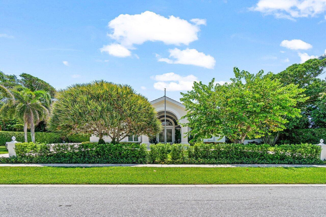 1400 Lands End Road Manalapan, FL 33462 - Photo 2 of 33 004-1400LandsEndRoad-Lantana-FL-33462-SM