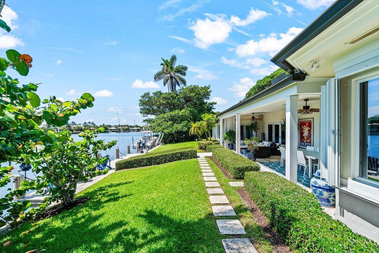 1400 Lands End Road Manalapan, FL 33462 - Photo 29 of 33 061-1400LandsEndRoad-Lantana-FL-33462-SM