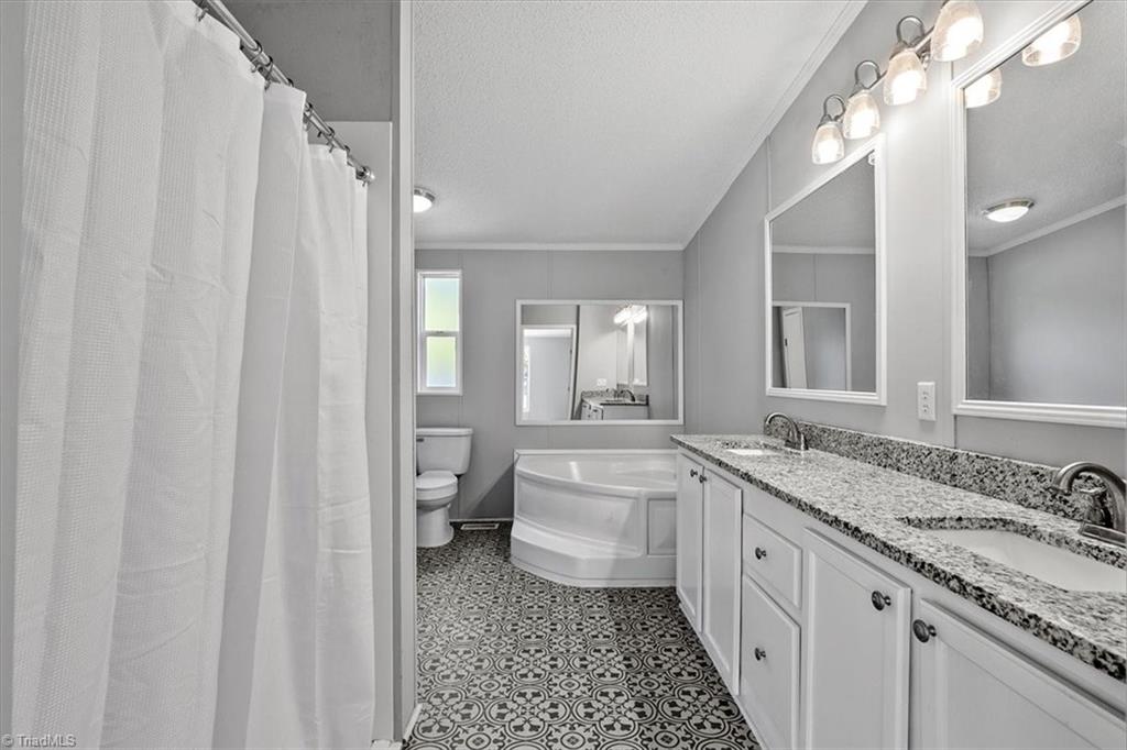 1703 East Meadow Road Eden, NC 27288 - Photo 17 of 33 Gallery Image 17