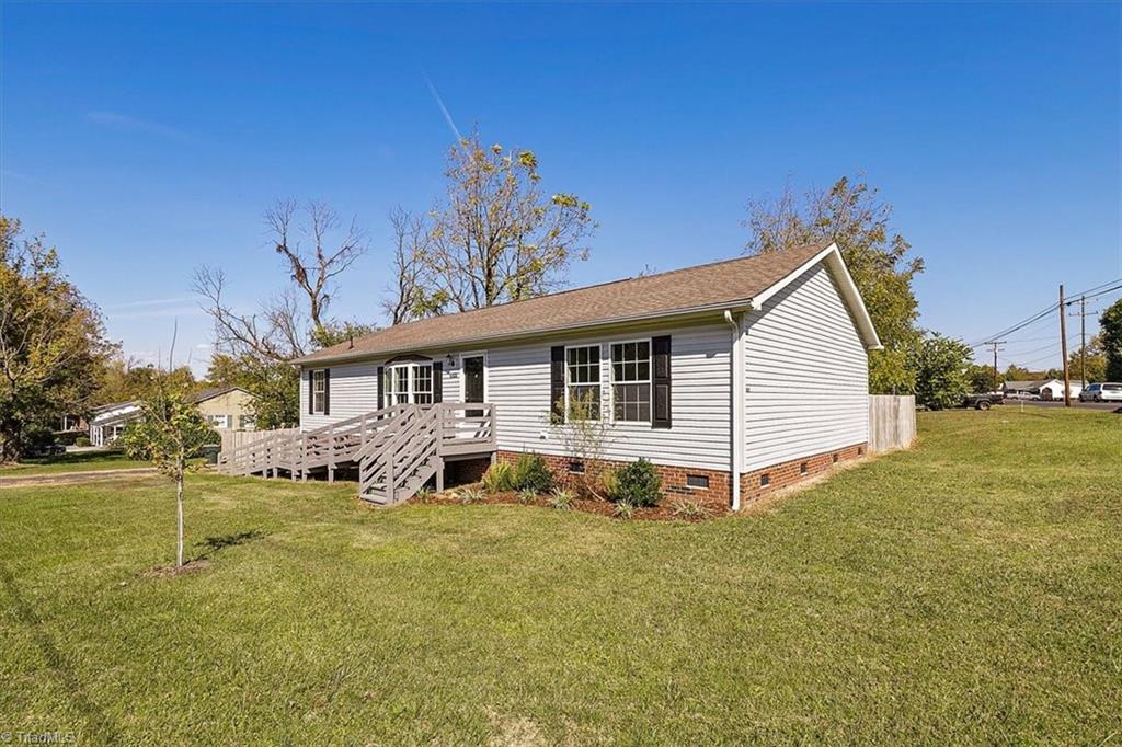 1703 East Meadow Road Eden, NC 27288 - Photo 4 of 33 Gallery Image 4