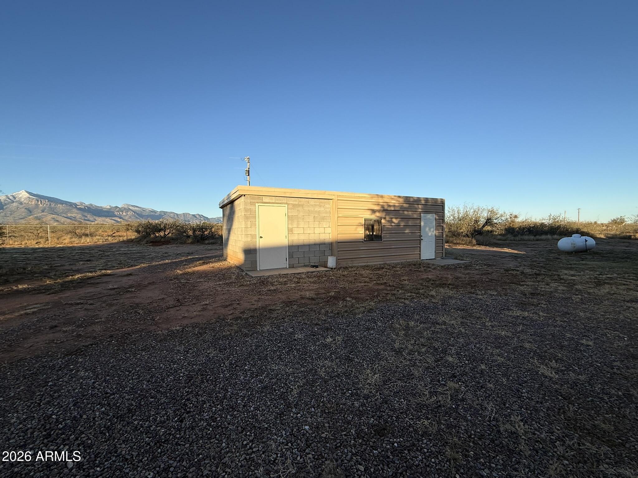 8429 East Ramsey Road Sierra Vista, AZ 85650 - Photo 3 of 36 IMG_4818