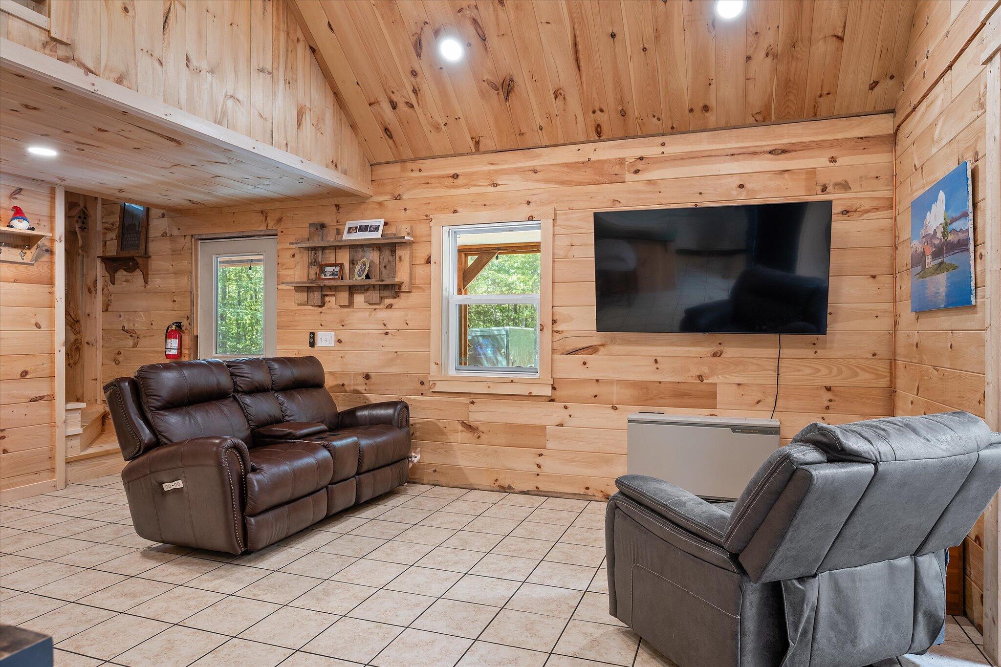 2 Susans Way Milo, ME 04463 - Photo 17 of 54 17-Living