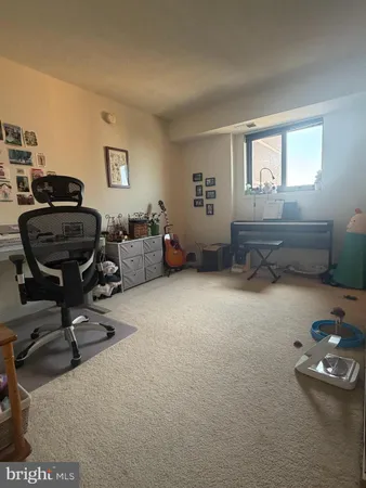 $1,850 | 1420-00 Locust Street, Unit 24J, Philadelphia, PA 19102