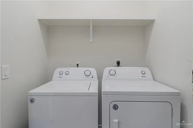 $1,300 | 4708 Mulberry Avenue, Unit 1, McAllen, TX 78501